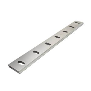 Angled view of Bed Knife for CMG Model T35140